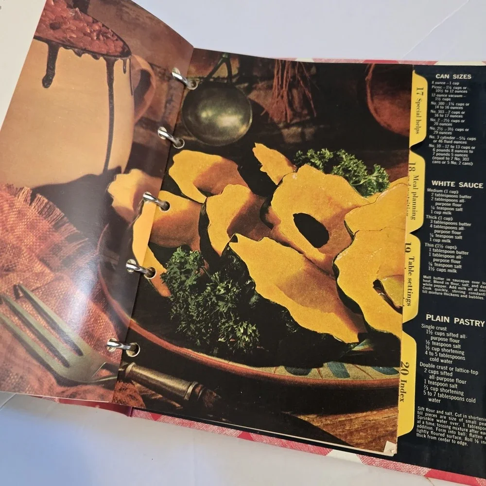 Vintage 1968 Better Homes Gardens Red Check New‎ Cook Book Meredith Press 5 Ring